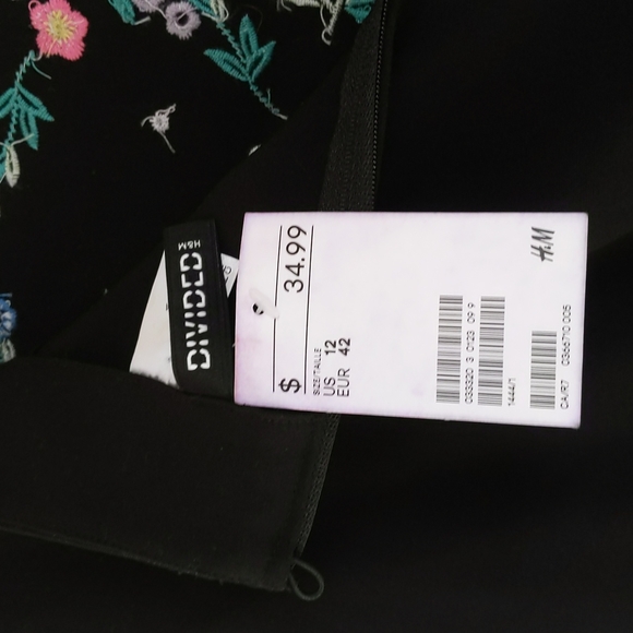 2/$20 NWT H&M Divided Embroidered Black Mini Skirt - Picture 3 of 8